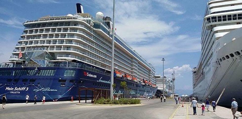 For Harbor Travelers Apartman Pireusz Kültér fotó